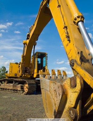 工程机械的力量 挖掘机图片欣赏与应用解析